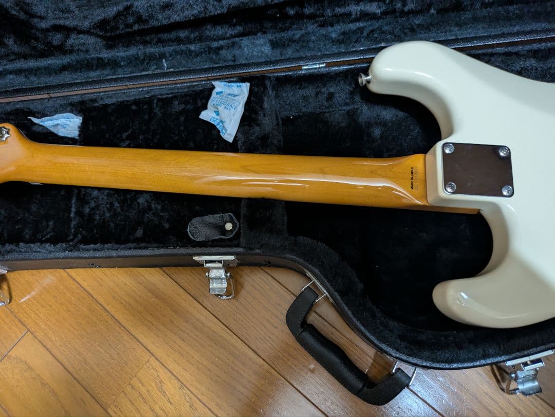Fender日本製 Stratocaster カスタム多数　ハードケース　送料込